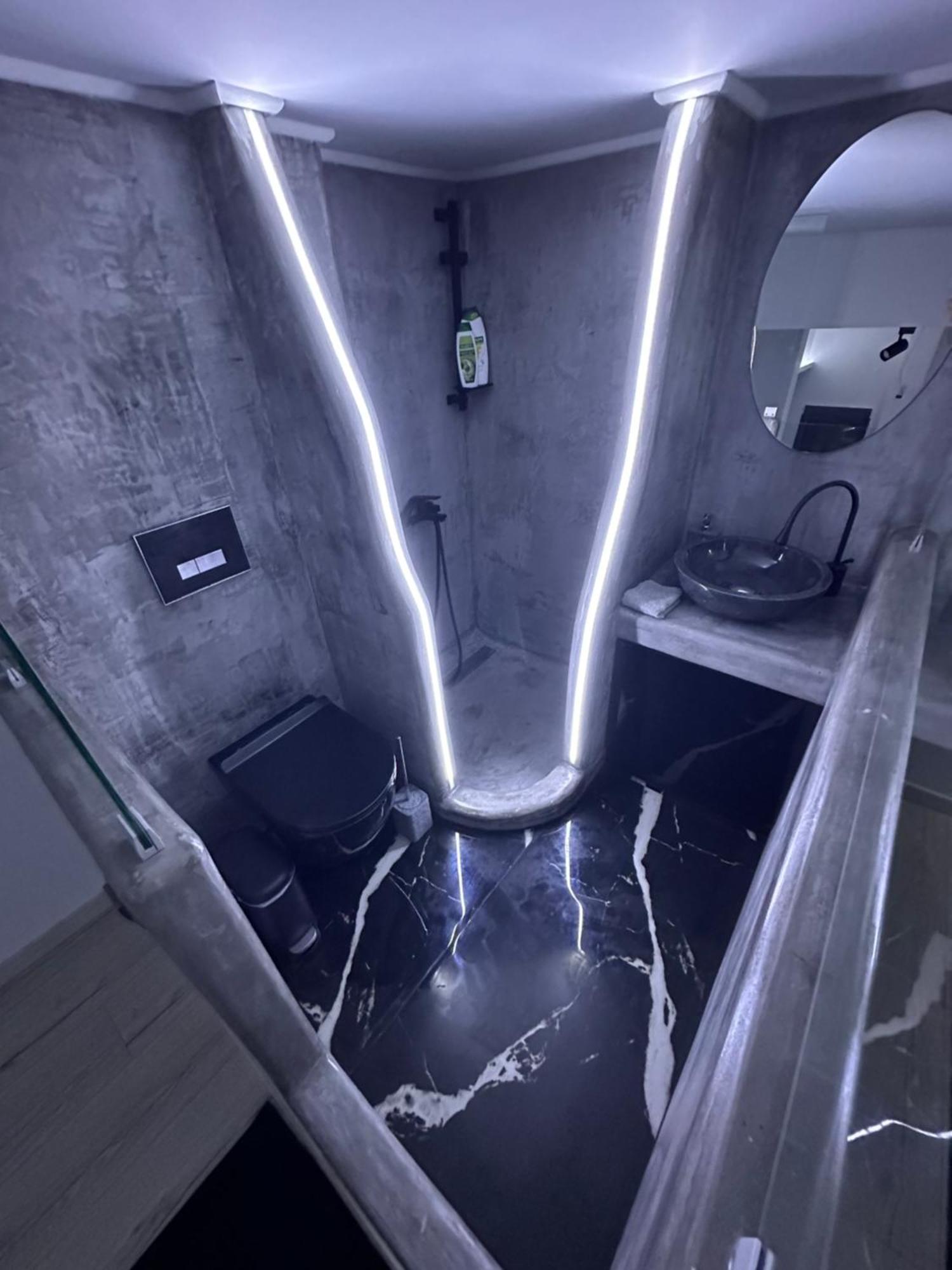 Raphael'S Suites Skg Солун Екстериор снимка