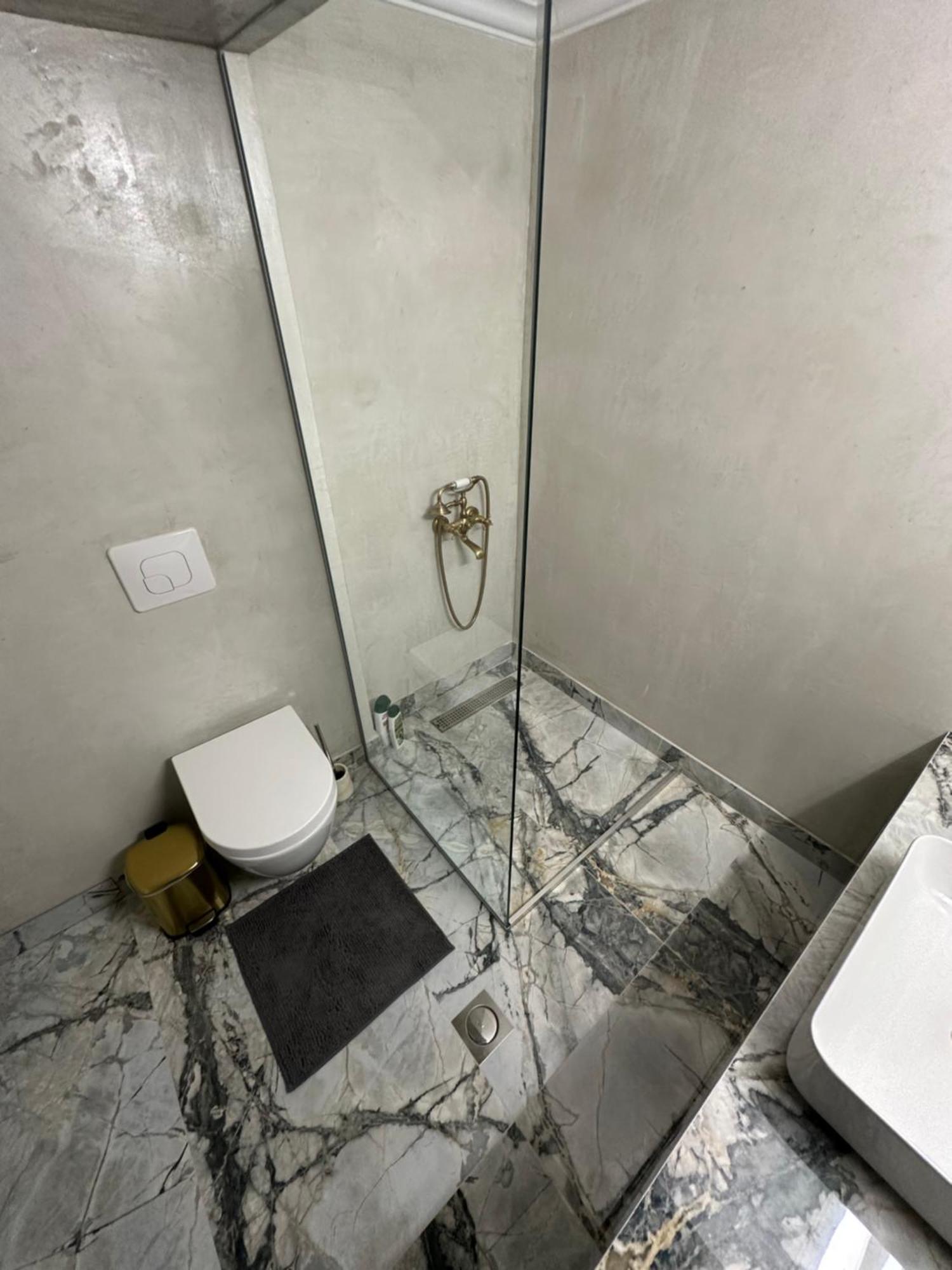 Raphael'S Suites Skg Солун Екстериор снимка